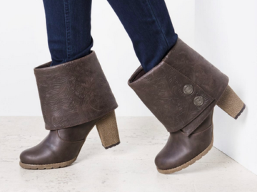 MUK LUKS Women’s Chris Boots only $8.99 shipped!