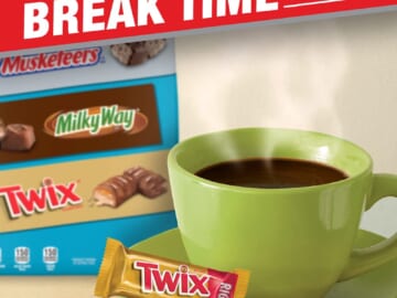 240-Count SNICKERS, TWIX, 3 MUSKETEERS & MILKY WAY Minis Chocolate Party Candy Variety Mix as low as $19.71 Shipped Free (Reg. $23) – $0.08/Piece