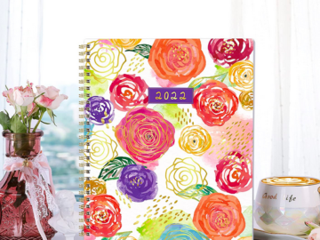 2022 Weekly & Monthly Planner only $3.99!