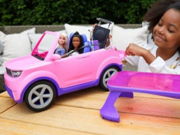 Barbie Big City, Big Dreams Transforming Vehicle Playset $19.24 (Reg. $40) – FAB Ratings! Fits 2 dolls, Includes 20+ storytelling pieces
