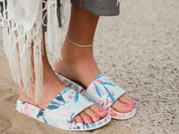 MUK LUKS Women’s Pool Party Slides only $16.99 shipped!