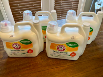 *HOT* Big Lots: 50% off Arm & Hammer Laundry Detergent Today = Just $5.49 for 140 Load Bottle!