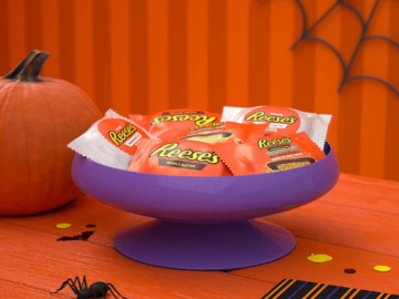 75-Count REESE’S Halloween Lovers Milk Chocolate and White Creme Assortment Snack Size Cups Candy $13.27 After Coupon (Reg. $31.99) – 18¢/cup! Ships with Cool Packs!