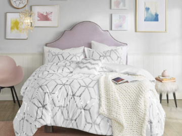 Amazon Prime Day: 3-Piece Comfort Spaces Vivian Metallic Printed Comforter Sets from $24.98 Shipped Free (Reg. $35+) – Multiple Colors & Sizes!
