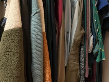 52 Weeks of Organizing: My Purse + Closet