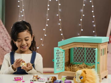 20-Piece Little Live Pets Interactive Mama Guinea Pig and her Hutch $59 Shipped Free (Reg. $65)