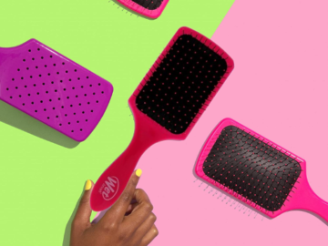 FOUR Wet Brush Hair Detangler, Paddle Brush $6.83 EACH Shipped Free (Reg $13) – 7K+ FAB Ratings + Buy 4, Save 5%