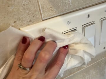 52 Weeks of Organizing: The car, door knobs, light switches, and baseboards