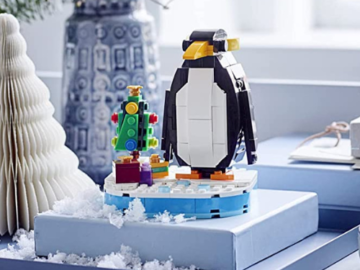 LEGO Christmas Penguin Building Kit, 244-Piece $9.97 (Reg. $14.99) – Can rotate, and also move its wings!
