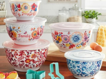 The Pioneer Woman 10-Piece Melamine Mixing Bowl Set $24.96 (Reg. $34) + Includes 3 Cookie Cutters