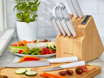 Walmart Black Friday! KitchenAid Classic 12-Piece Knife Block Set for just $39 + Free Shipping – with Built-in Knife Sharpener