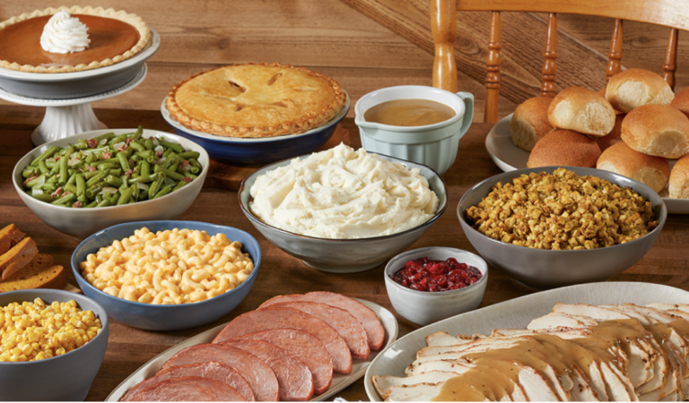 38 Restaurants Open on Thanksgiving This Year (2023)