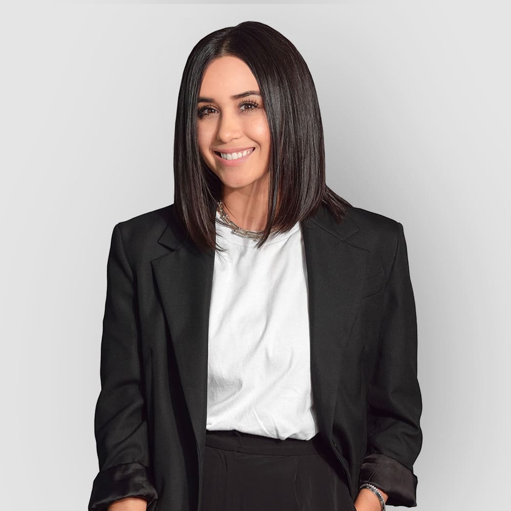 Anais Rivera FASHIONPHILE Senior Procurement Manager image of Anais Rivera a senior procurement manager at FASHIONPHILE