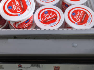 Get Kroger Sour Cream or Cottage Cheese For Just $2.19