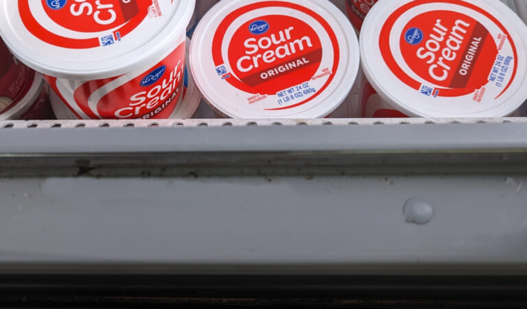 Get Kroger Sour Cream or Cottage Cheese For Just $2.19