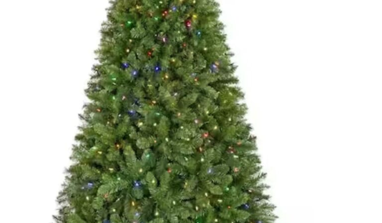 Pre-Lit 7.5-Foot LED Brookside Pine Artificial Christmas Tree only $79 shipped (Reg. $200!)