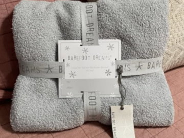 *HOT* Barefoot Dreams CozyChic Blanket for just $39.98 shipped! Reg. $145!