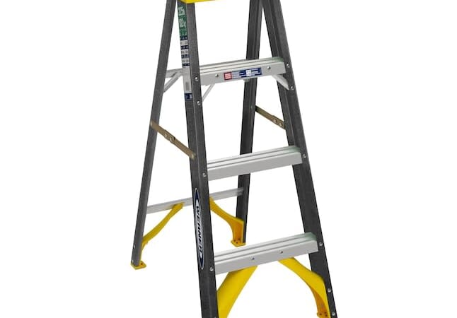 Werner FS200 4-Foot Fiberglass Step Ladder for $25 + pickup