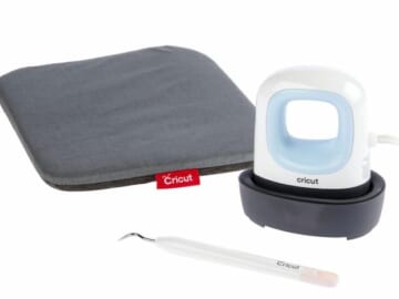 *HOT* Cricut EasyPress Mini Starter Kit for just $45.45 shipped! (Reg. $80)