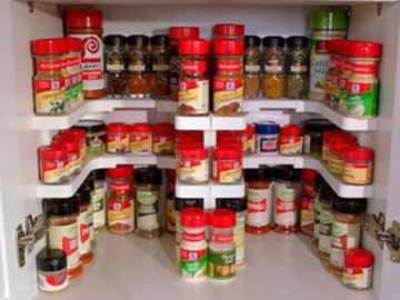 Expandable Spice Rack and Stackable Cabinet & Pantry Organizer $15.99 (Reg. $28)