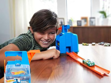 Hot Wheels Track Builder Display Launcher Storage Case w/ 2 Cars $8.39 (Reg. $14) – LOWEST PRICE