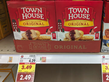 Kellogg’s Town House Crackers As Low As $1.99 At Kroger (Regular Price $4.29)