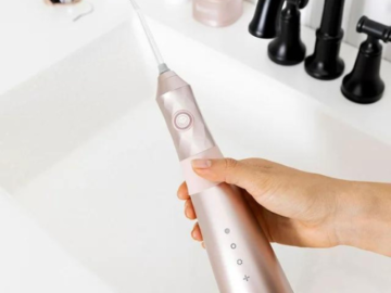 Burst Cordless Water Flosser (Rose Gold) $34.78 (Reg. $69.98)