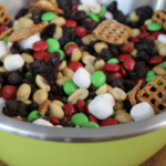 DIY Holiday Trail Mix + Free Printable Gift Tags! (Easy Last Minute Gift Idea!)
