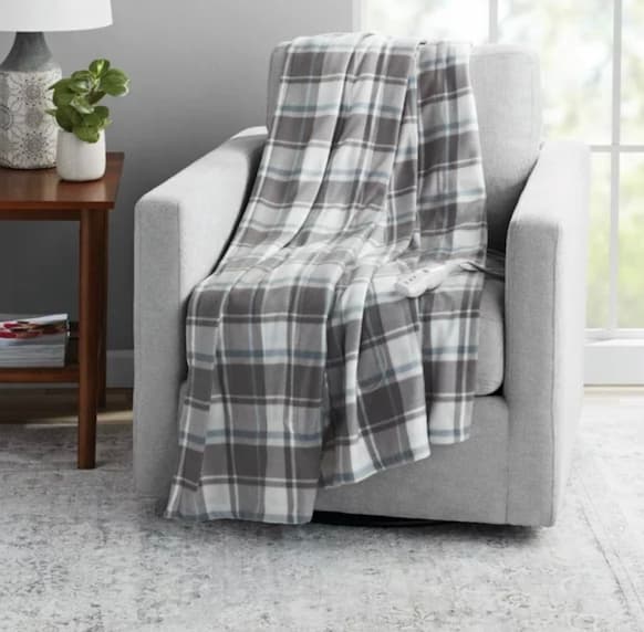 Mainstays Soft Fleece Electric Heated Throw  only $17.73!