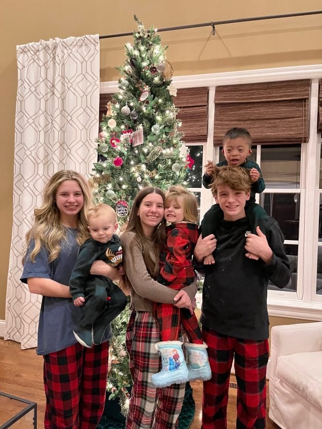 Weekly Recap: Our Family Christmas, an interview with Kathrynne, plus more!