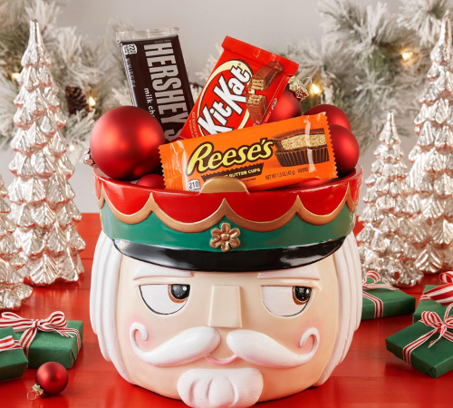 HERSHEY’S, KIT KAT, and REESE’S 18-Pack Full Size Candy Bars as low as $12.43 After Coupon (Reg. $25) + Free Shipping – 69¢/Bar