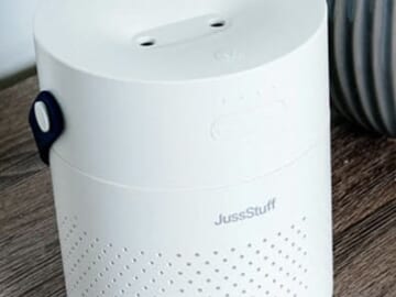 JussStuff Portable Cool Mist Humidifier for $15 + free shipping