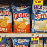 Ruffles Potato Chips Only $2.29 At Kroger (Regular Price $5.99)