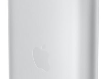 Apple Vision Pro Portable Battery: Pre-orders for $199 + free shipping