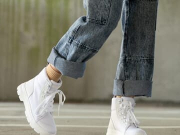 Womens Dr. Martens Combs Boot