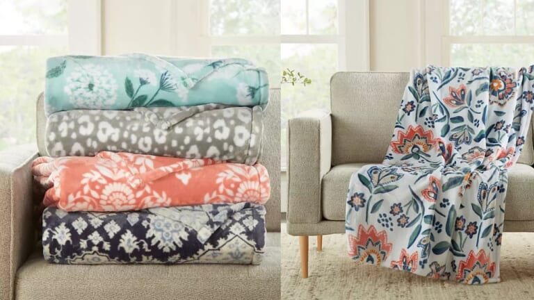Member’s Mark Large Throw Blankets Just $9.98
