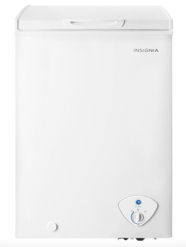 Insignia™ - 3.5 Cu. Ft. Garage-Ready Chest Freezer