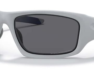 Oakley Sunglasses at Proozy: Up to 50% off + Extra 25% off + free shipping
