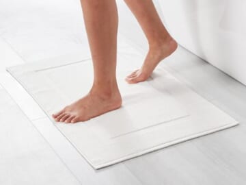 Amazon Basics Banded Bathroom Bath Rug Mat, Bright White $8.99 (Reg. $13.02) – 31″ L x 20″ W