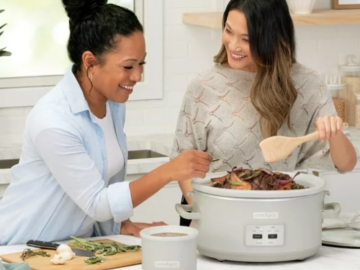 Crockpot 7-Quart Cook & Carry Slow Cooker Bundle $64.99 Shipped Free (Reg. $85)