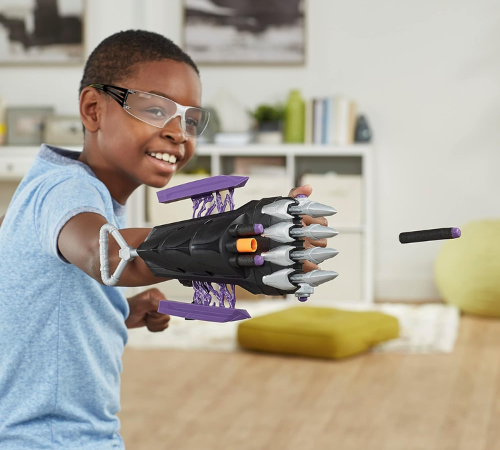 Marvel Mech Strike Mechasaurs Black Panther Sabre Claw Blaster $10.20 (Reg. $15)