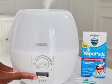 Vicks Filter-Free 3-in-1 SleepyTime Humidifier $19.99 (Reg. $50)