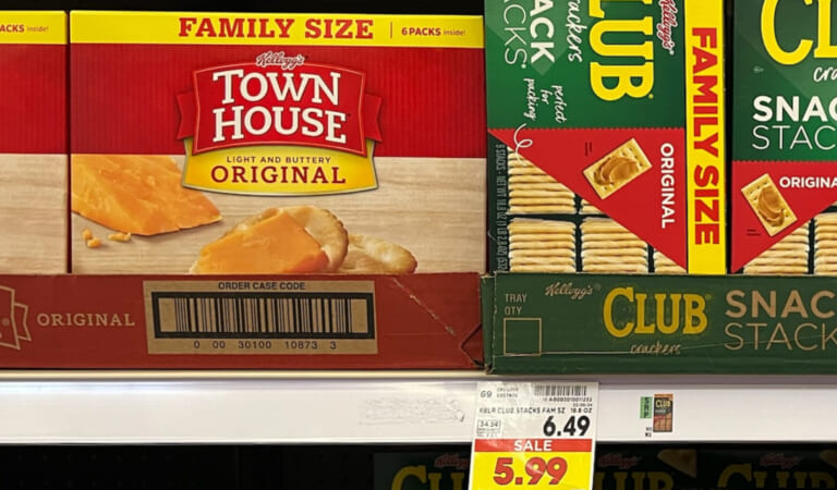 Family Size Boxes Of Kellogg’s Town House Crackers As Low As $2.99 At Kroger (Regular Price $5.99)