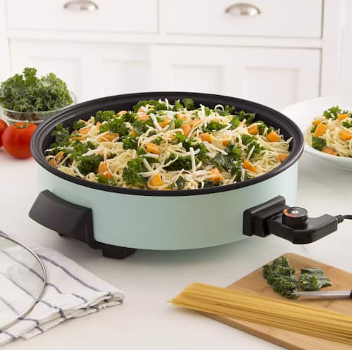Dash 4.5-qt. Family-Size Skillet
